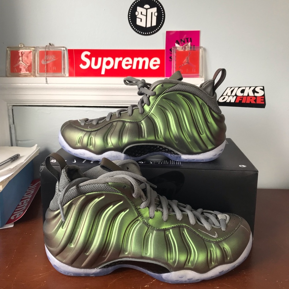Air foamposite one women’s DARK STUCCO SIZE 8.5W